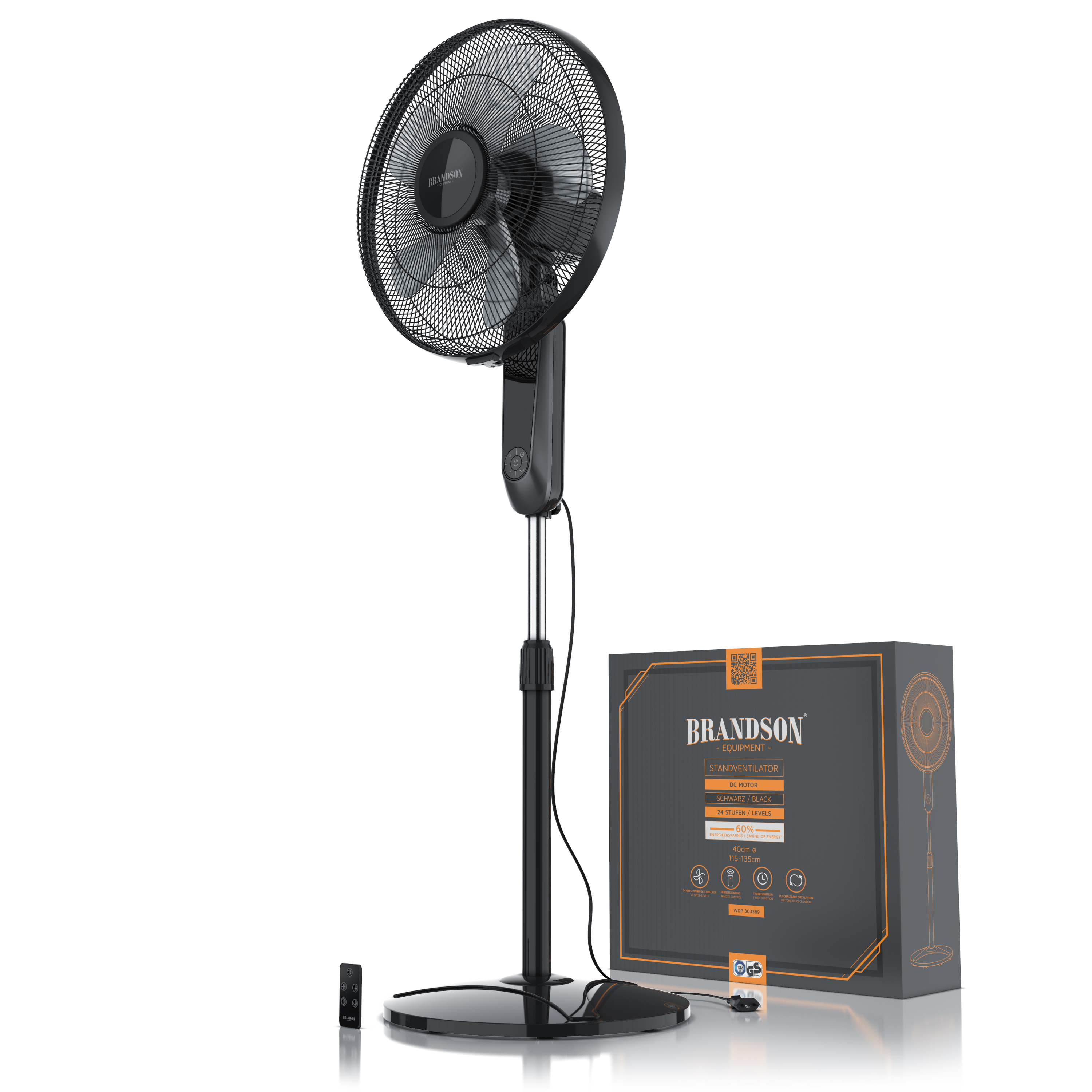 Brandson Standventilator in Schwarz mit verstellbarem Standfuß, Bedienfeld und Fernbedienung, neben der Verpackung.