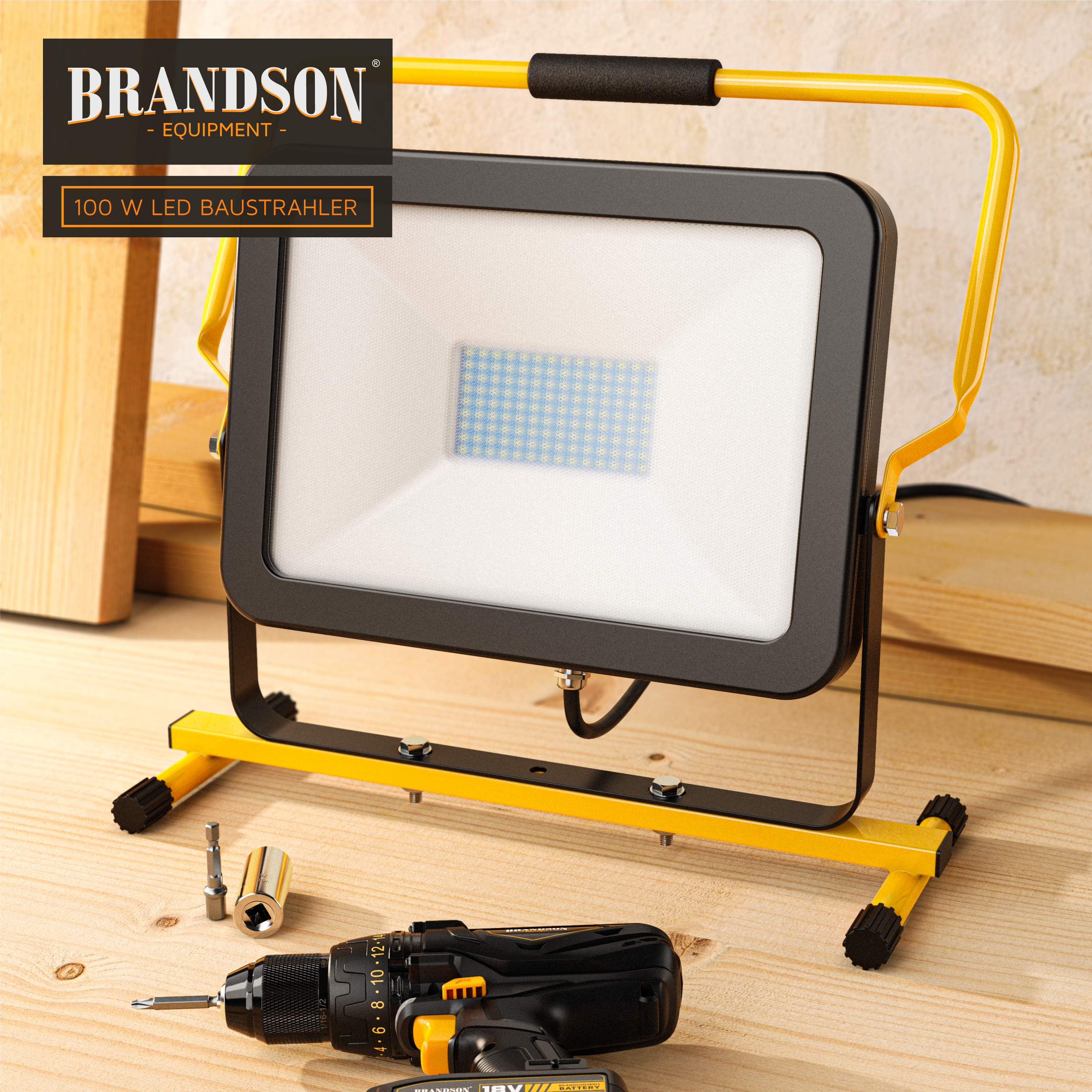Brandson 100 W LED-Bauleuchte mit stabilem schwarz-gelbem Rahmen, verstellbarem Griff und sichtbarem LED-Panel, platziert auf einer Holzoberfläche.