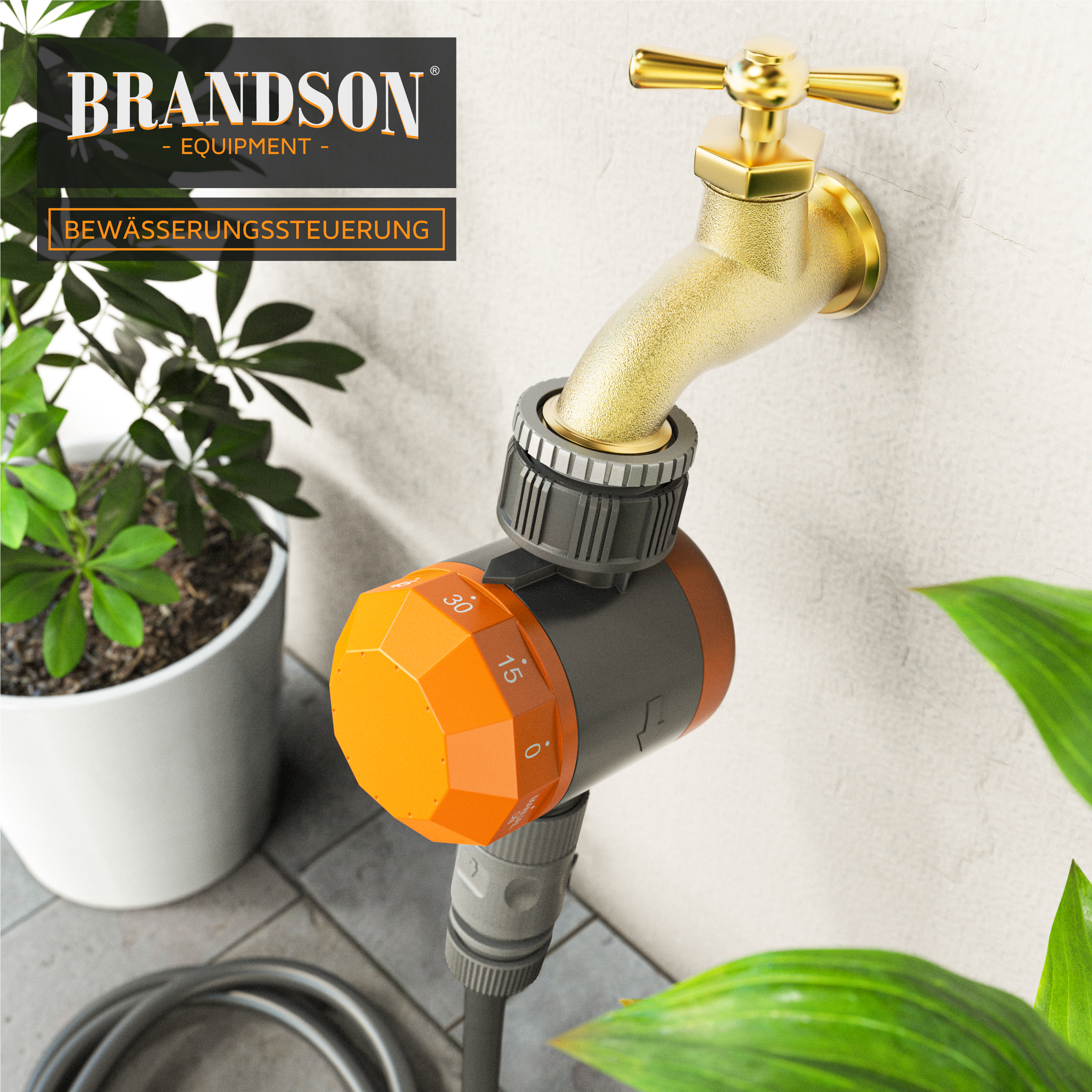 Brandson Bewässerungssteuerung mit orangefarbener Zeitschaltuhr und grauem Gehäuse, montiert an einem Wasserhahn neben einer Pflanze.