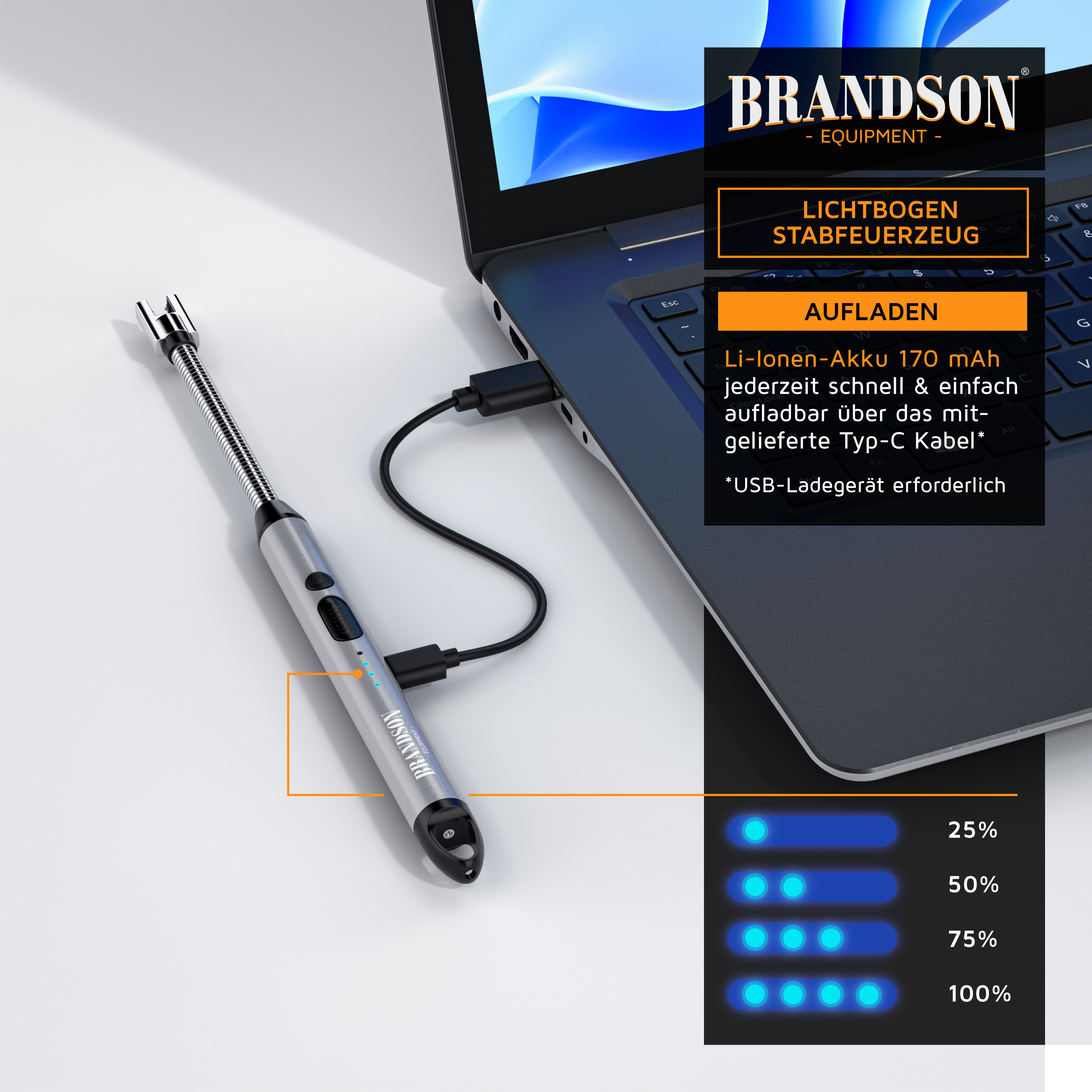 Brandson Lichtbogen-Stabfeuerzeug in Silber mit USB-C-Anschluss, Ladeanzeige und ergonomischem Design, auf einem Laptop aufgeladen.